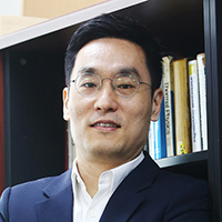 Byungha Shin